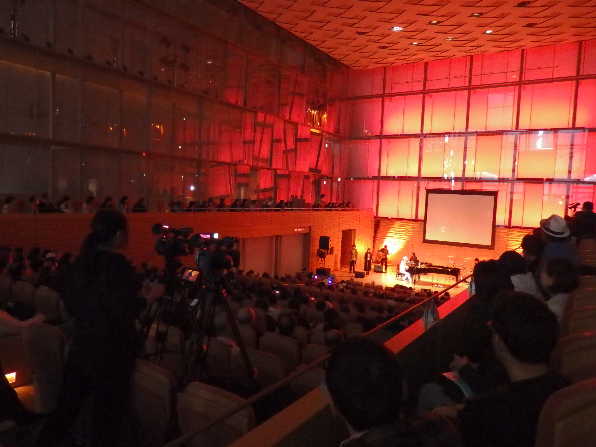 なら100年会館中ホール